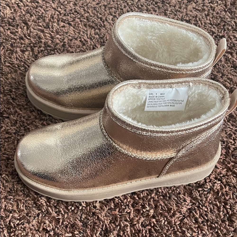 Khol’s Kids Metallic Gold Boots